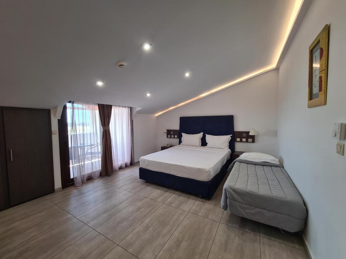 Perinthos Hotel Anchialos Bagian luar foto