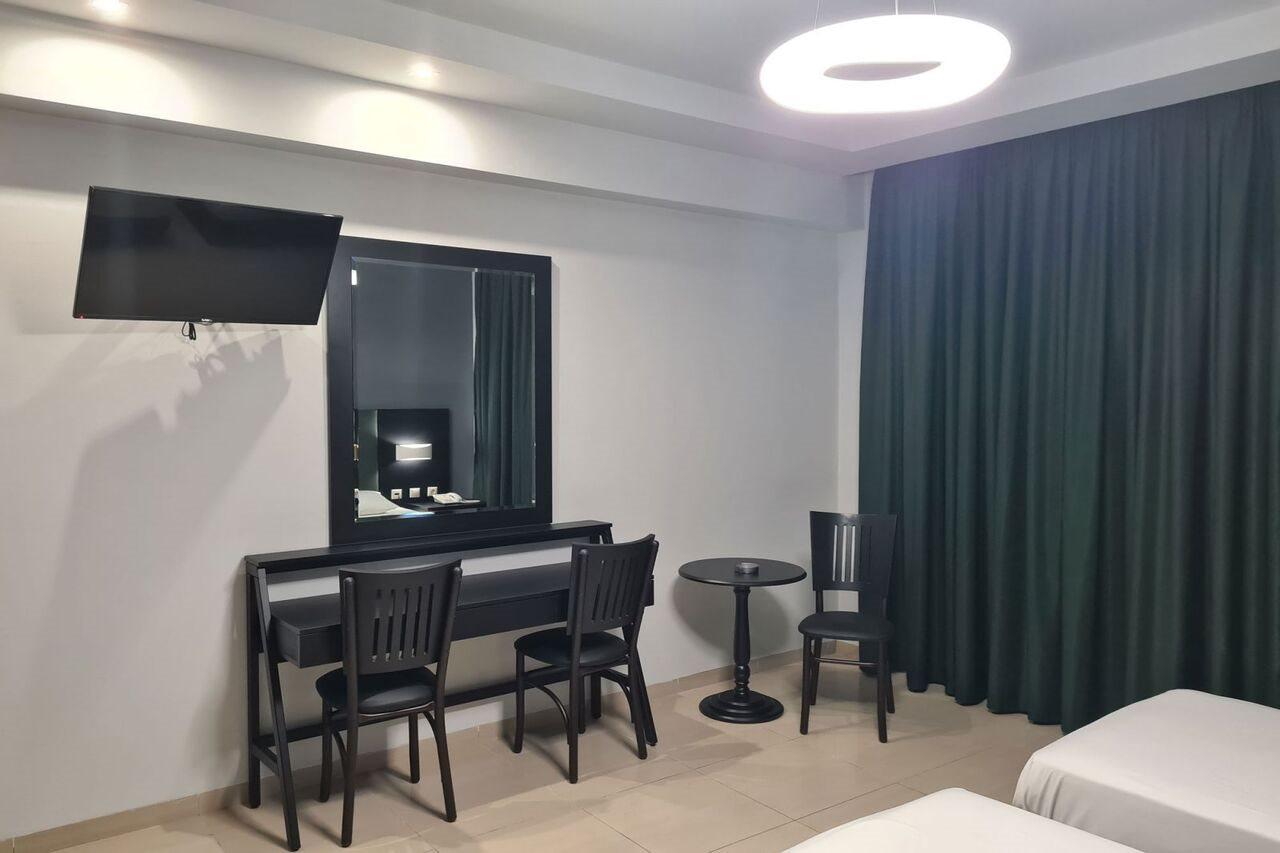 Perinthos Hotel Anchialos Bagian luar foto